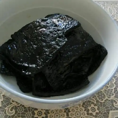 猪血这样做太好吃了,做一道煎猪血,饭锅里的米饭都不够吃了