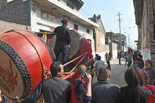 跑鼓车——襄汾县南高腴村清明时节一项历史悠久的活动