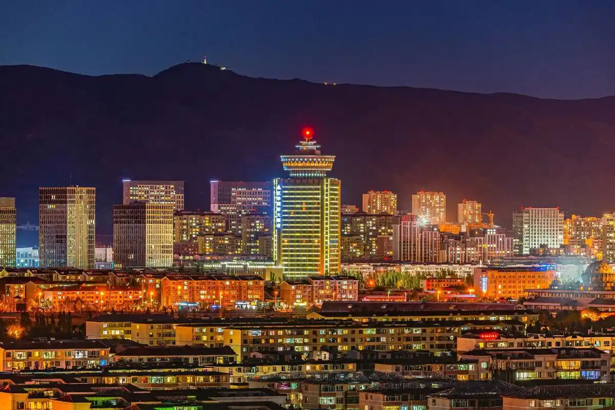 哪座城市的夜晚,才是你最终的归宿#呼和浩特 #我的城市 #夜景