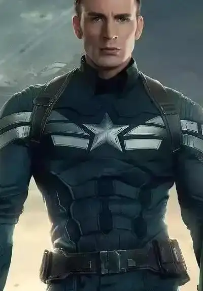 一身肌肉总是引人注目,一开开始的时候,那个瘦弱的小子只是后期合成的