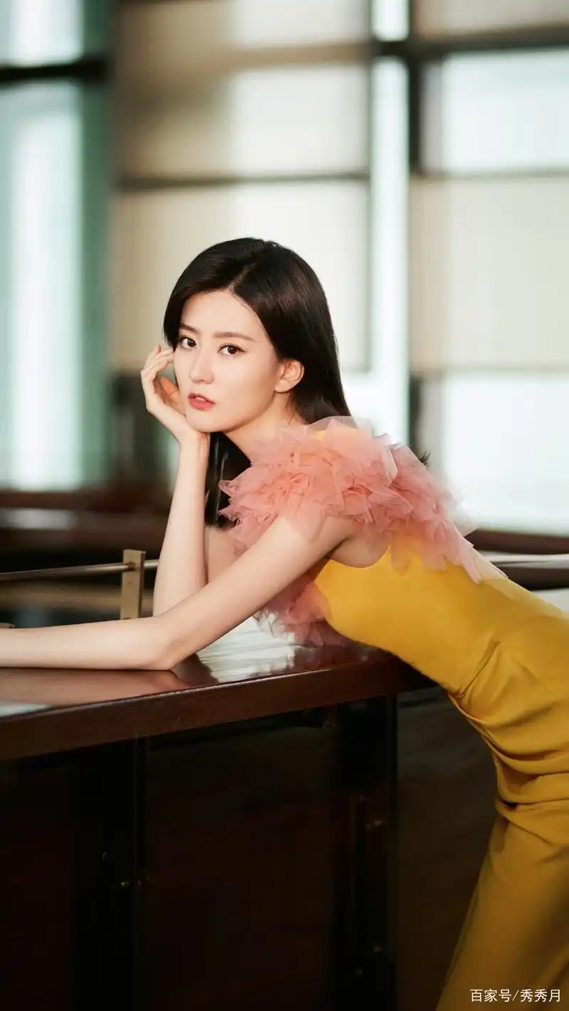 内地女明星:乔欣