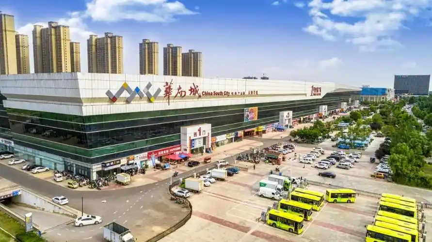 郑州华南城9年蝶变能否扛鼎南龙湖区域之王