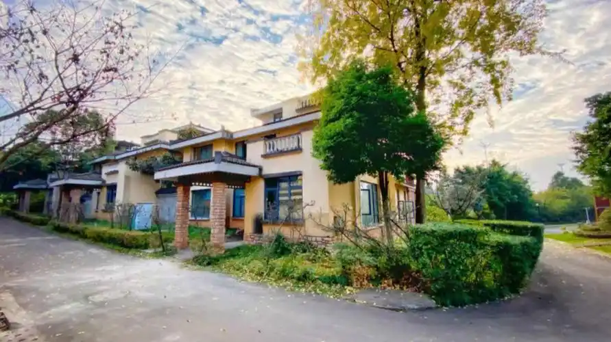 成都70产权独栋别墅