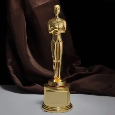 奥斯卡小金人金属奖杯 现货高档小飞人奖品 个性定制合金小金人