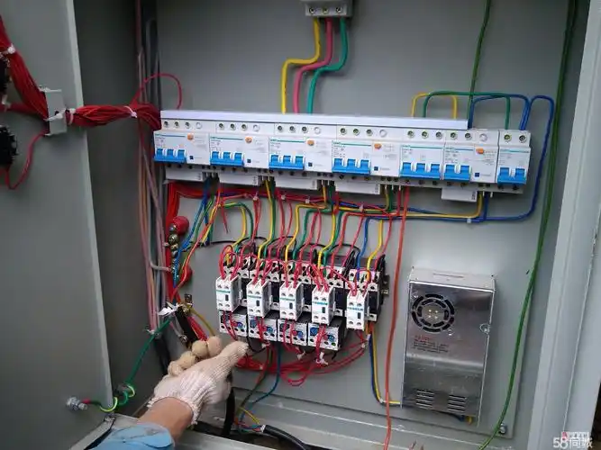 青岛李沧区上门电工维修李沧区上门电路检查维修线路