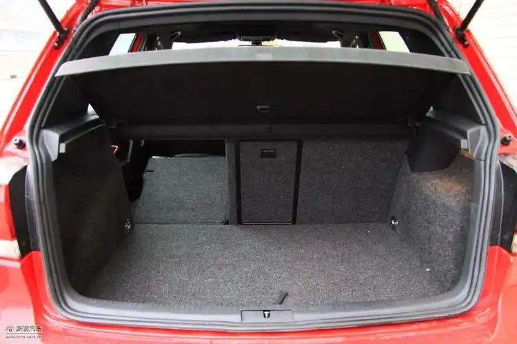 一汽大众高尔夫gti后备箱实拍图_图片_新浪汽车_新浪网