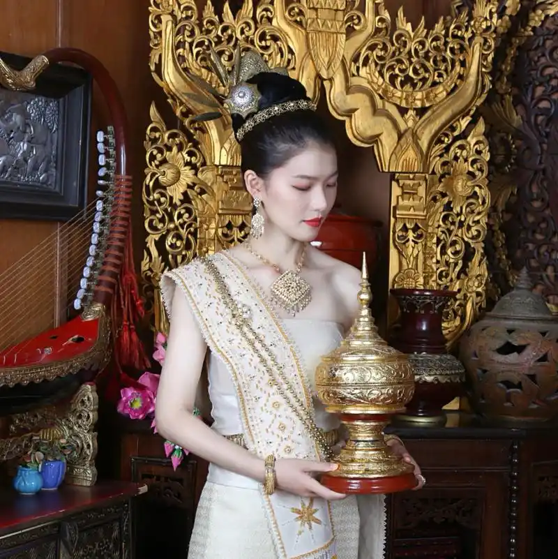 泰国清迈—泰国传统服装写真