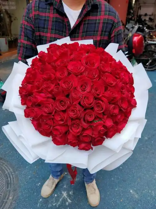 99朵玫瑰花束