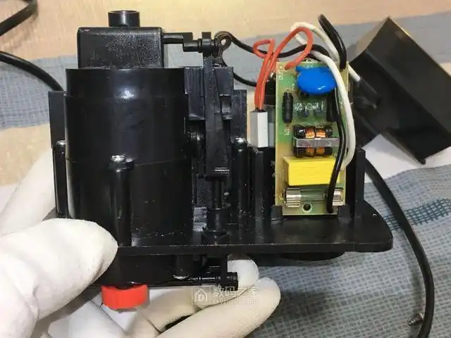 简单拆解:索尼克sonic电动削笔刀尖细可调,现在的小孩太幸福了