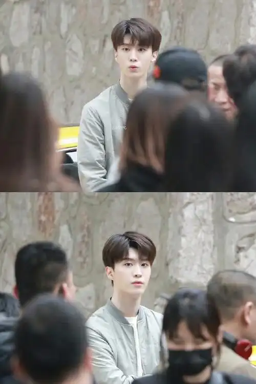 杨澄#看一下00后14亿77票房的185帅哥03一下@范丞丞adam0616