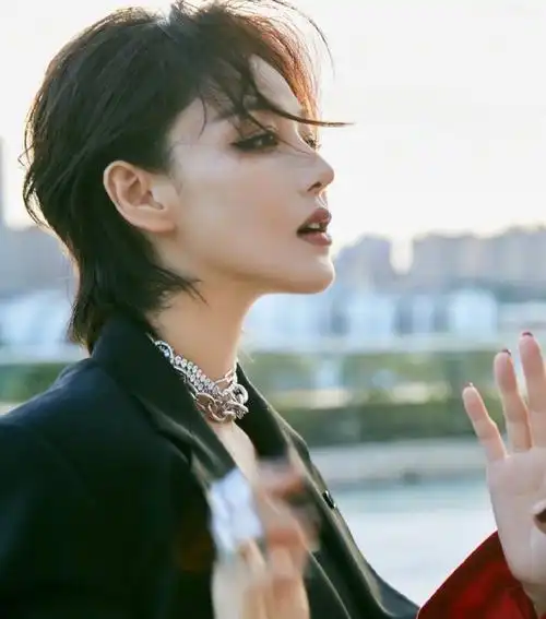 张馨予画乘风破浪##宁静说张馨予脆