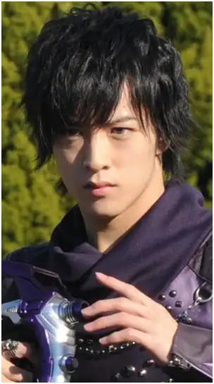 data-lemmaid="14079387">假面骑士drive /a>》中登场的主角假面骑士