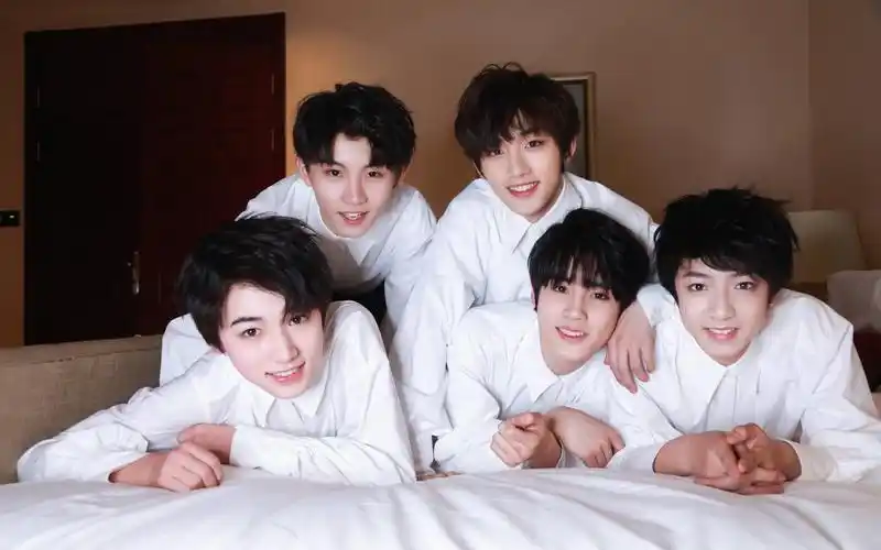 【tyt台风少年团】性感男团,在线"捉鸡"