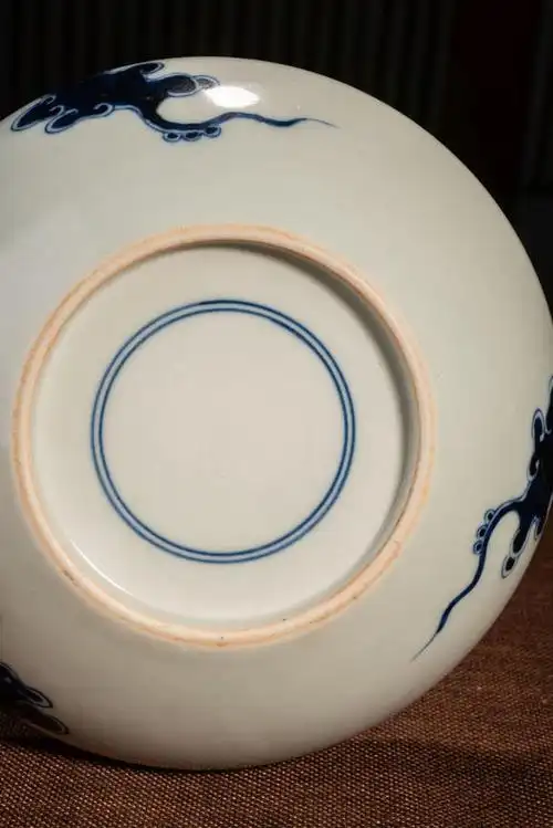 清代青花龙纹白玉斋碗