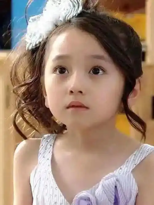 这3个童星妹妹长大变好看了吗?学学她们对美的掌控力