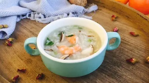 感恩节食谱香菇虾仁蔬菜粥