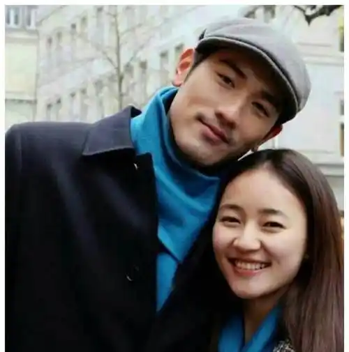 女主清汤寡水,男主用老人手机,我却看了三遍_焦俊艳_因为_高以翔