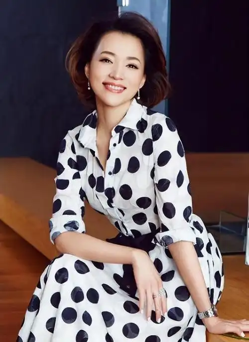 从"央视一姐"到"淡出视线",董卿的结局,或许早已注定?