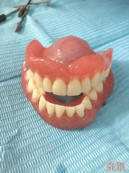 全口假牙该如何选择?-蜜颜整形优惠