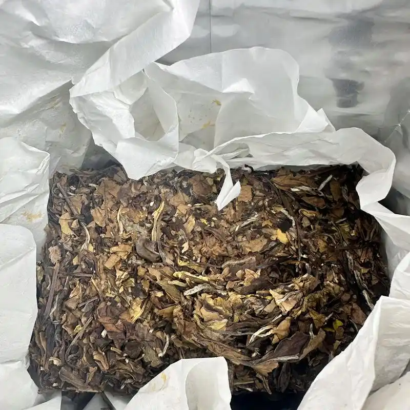 三年陈寿眉白茶,口感醇厚,滋味甘爽.泡出来的茶汤清亮,香气扑 - 抖音