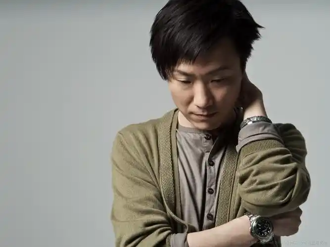 郑中基写真图片-自制2048x2048壁纸.高清大图-明星写真馆n63.com