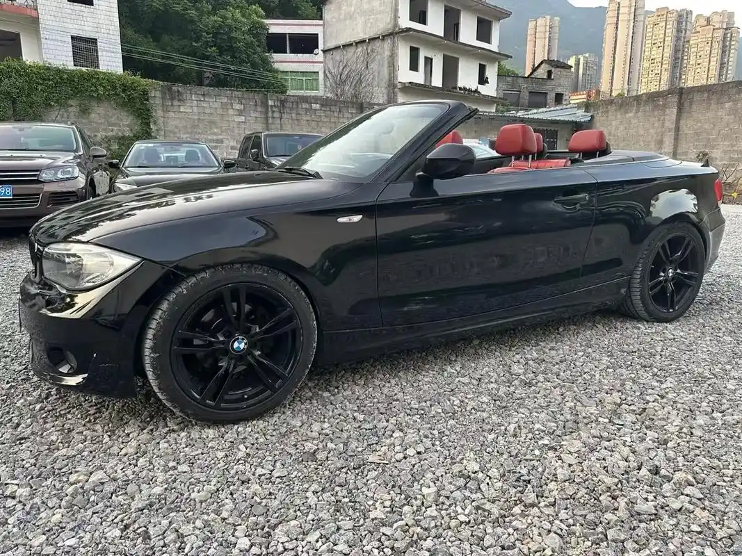 明盘3.99万, 定金发证,12年7月宝马120i敞篷,2 - 抖音