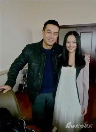 李依玲《借枪》"讨教"张嘉译 戏外关系近一层