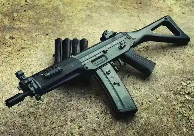 瑞士经典步枪——sg552突击步枪