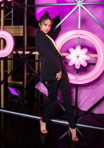 有一种高跟鞋叫蔡依林的高跟鞋穿上后都不信她真实身高156