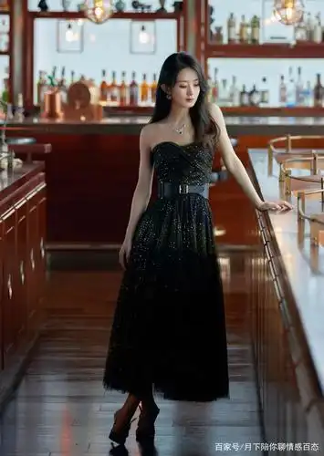 赵丽颖最新图集,甜美可爱,青春靓丽