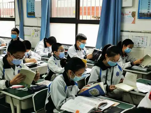 读书修内涵,阅读长精神 ----记西安工业大学附中初二学生"世界读书日"