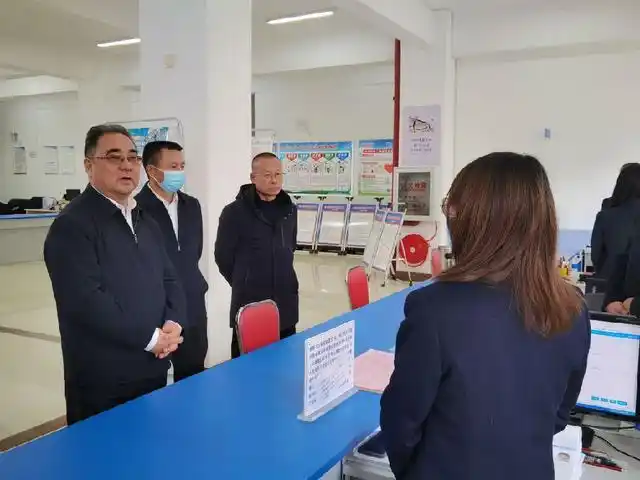 杨榆坚赴楚雄州开展走访慰问活动