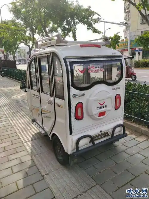 99成新带棚电动三轮车去年买的没怎么骑还送一