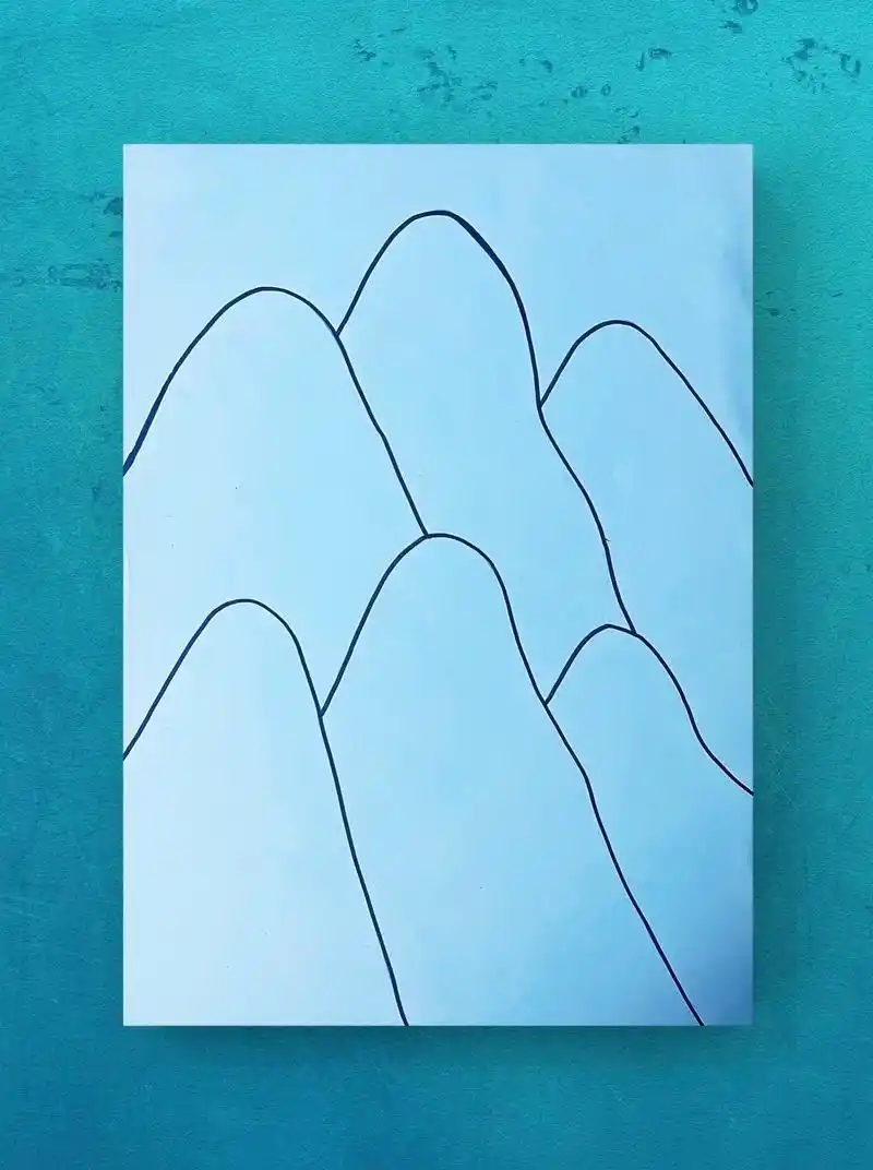 线描画层叠的山峦初步锻炼线条的表达力