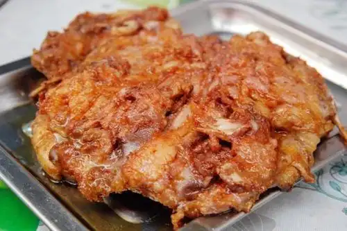 东北不止杀猪菜,这一份食之无味的鸡架,竟成了沈阳人的夜宵头牌