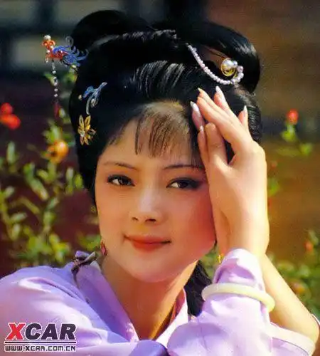 87版电视剧 红楼梦>的人物造型及服饰艺术品鉴之薛宝钗