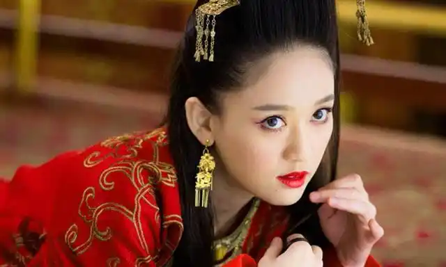 第六名:葵花宝典.欲练此功,必先自宫.