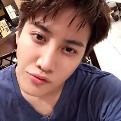 图泰国mike最帅艺术照欣赏被誉为最帅狐狸迷倒众人