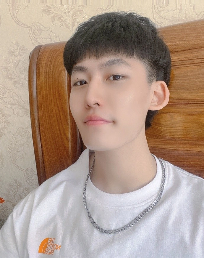 德云社什锦队解散,高峰爱徒郎昊辰发长文告别