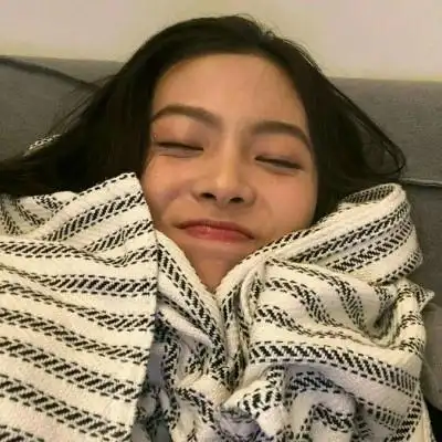 超治愈短发微笑女孩头像,女生头像图片-回车桌面