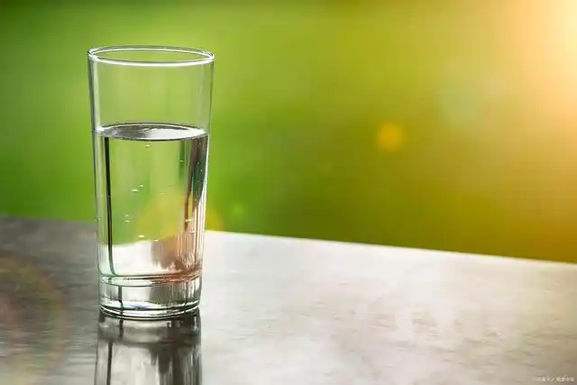 如同一杯浊水,静置以后,水自然的清澈了.