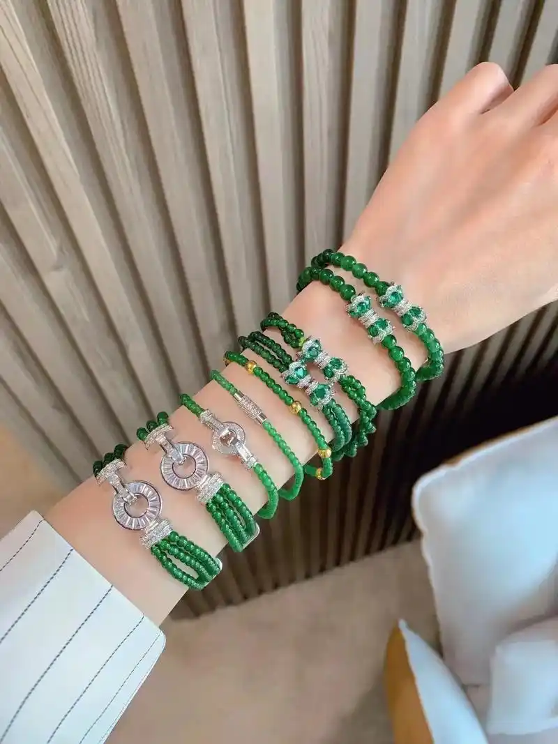 a货翡翠小米珠手链,支持定制,母亲节 情人节送礼首选,价格几 - 抖音