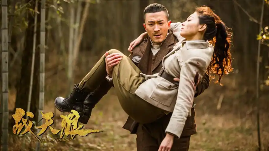 张铎娘亲舅大战天狼双剧热播演技爆发开启霸屏模式