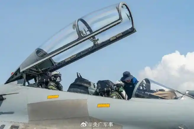 东部战区空军战机高清训练影像 - 大陆军事 - 华夏经纬网