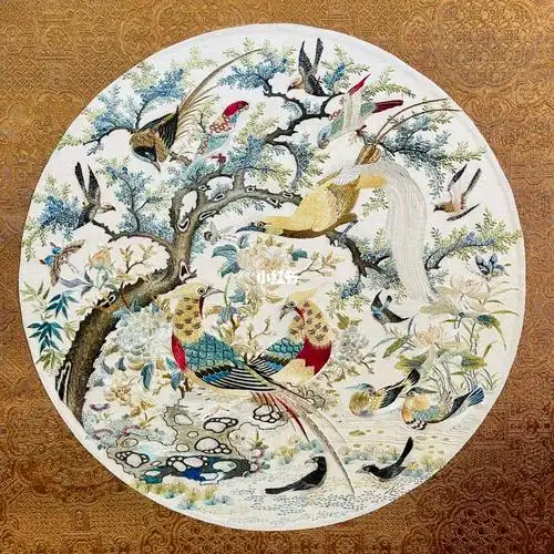 私藏粤绣是广州刺绣和潮州刺绣的总称,是中国四大名绣之一.