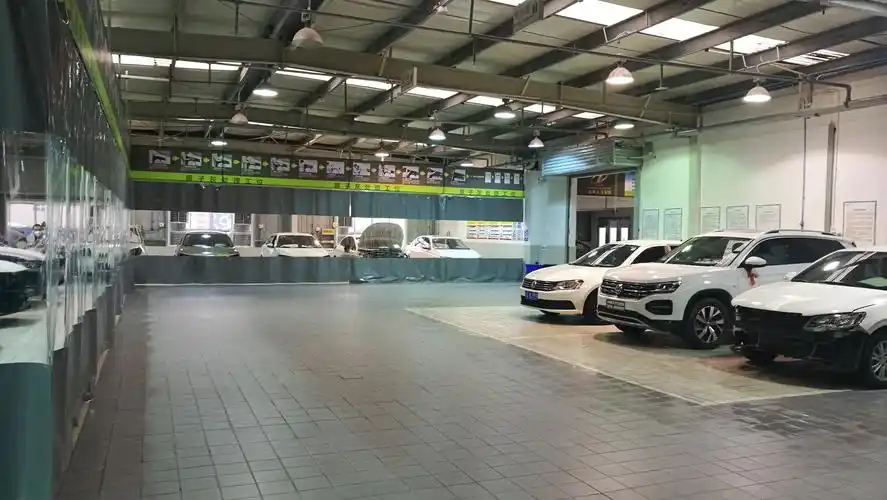 成都成泰科技有限公司钣喷中心案例五:达州天马汽车集团汽车钣喷中心