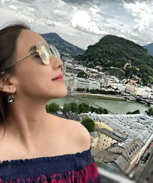 王力宏发文道歉交出1亿豪宅后李靓蕾宣布休战不会告了