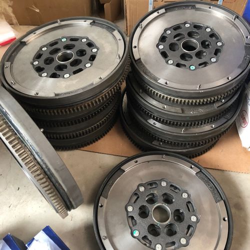 0t 专用发动机双质量飞轮盘 大飞轮总成