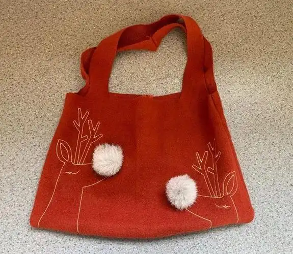 石家庄市裕东小学开展世界地球日环保袋设计比赛