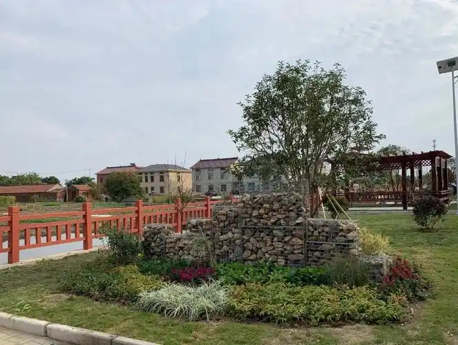 石笼景墙,凸显乡土特色